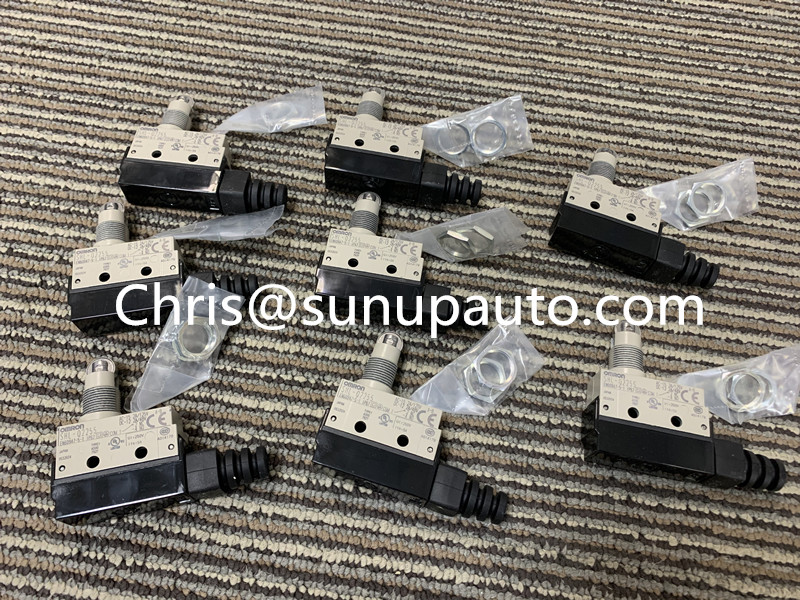 Origin Japan OMRON SHL-Q2155-01L3MR VCTF 3M Enclosed Limit switches SHL Series In Stock with Good Discount