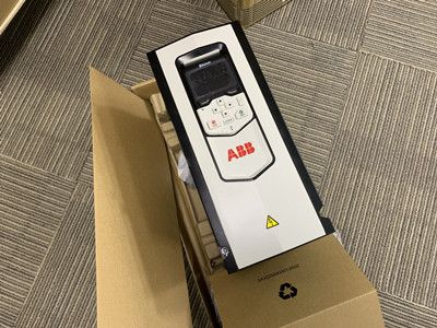 ABB Hot Sell Frequency Converter ACS880-01-046A-2 Low voltage AC drives Industrial drives ACS880 single drives 100% New & Original