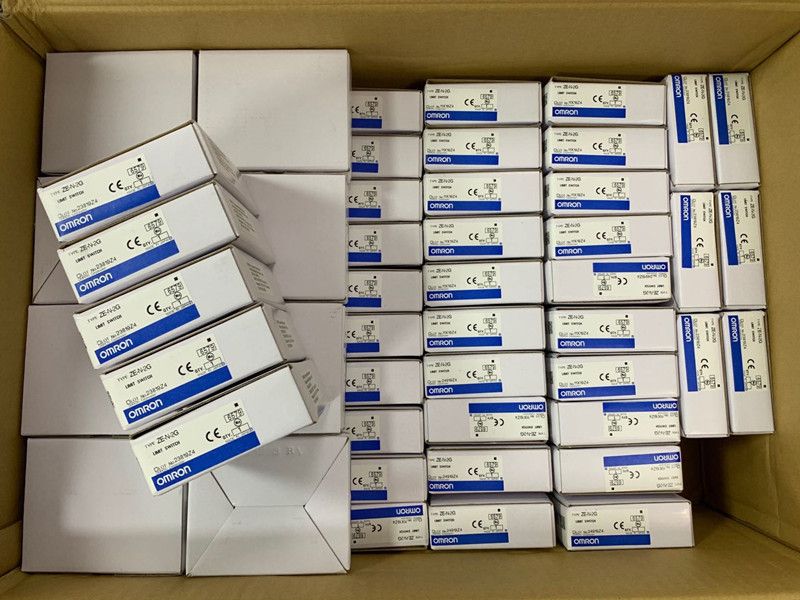 Good Discount OMRON ZE-NA277-2 Limit Switch Made in Japan Brand New