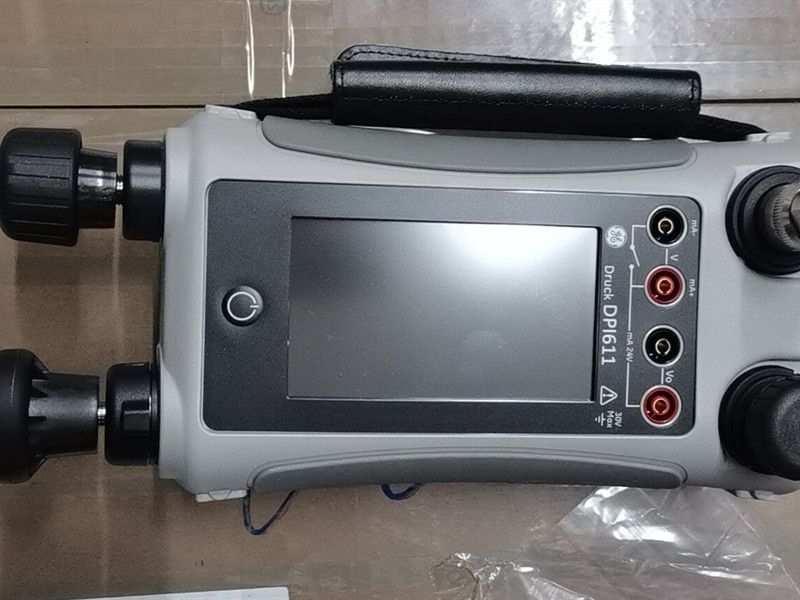 Original GE DRUCK DPI611-11G DPI 611 Hand-held Pressure Calibrator Good Discount IN STOCK