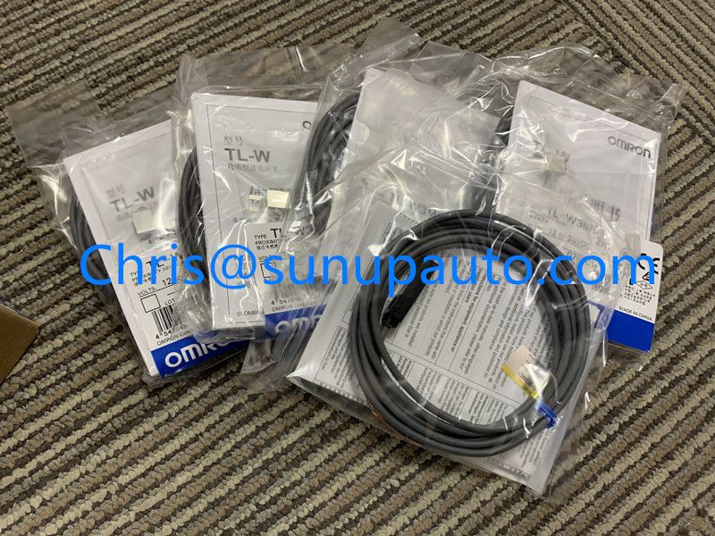 Original OMRON TL-W3MC1 2M Flat Inductive Proximity Sensor In Stock with Good Discount 