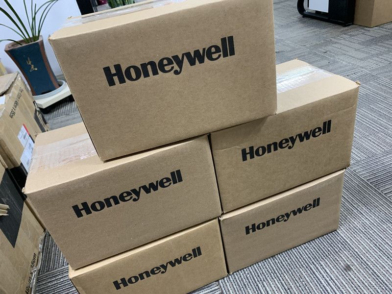 Original HONEYWELL TVMUGR-888800-000-11-0-000-000000-000 Multitrend GR Advanced Graphics Recorder
